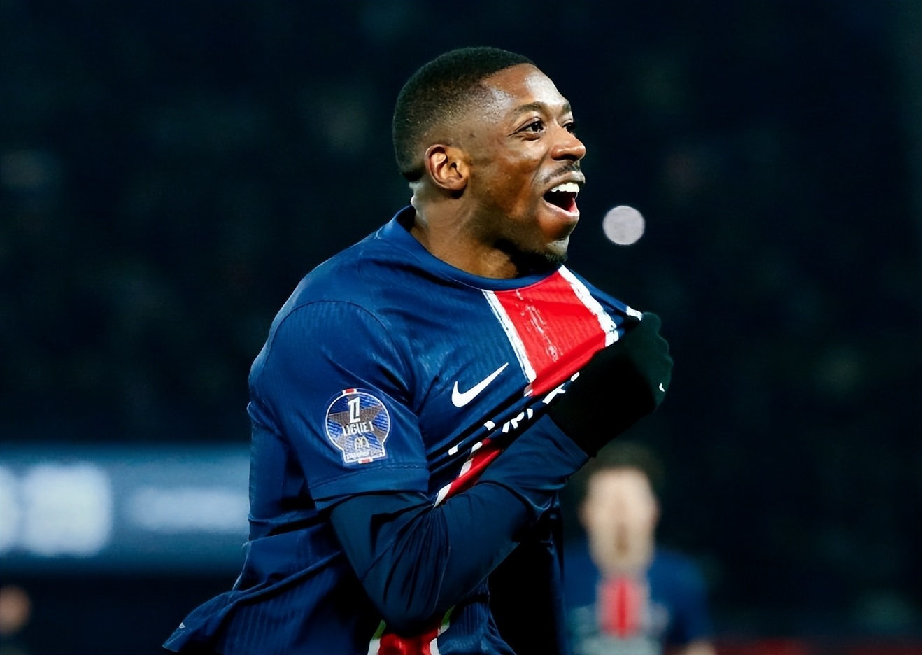 梅西为什么离开巴萨加盟巴黎